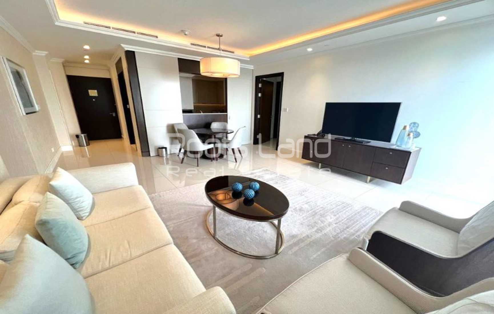 Extravagant 1BR Plus Study | Furnished and Serviced